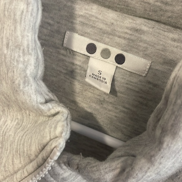 Three Dots Quilted Puffer Jacket - Picture 2 of 3